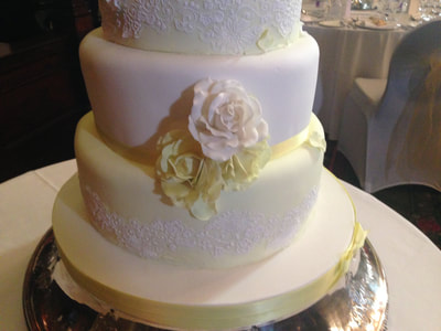One Whitehall Place Wedding Cake